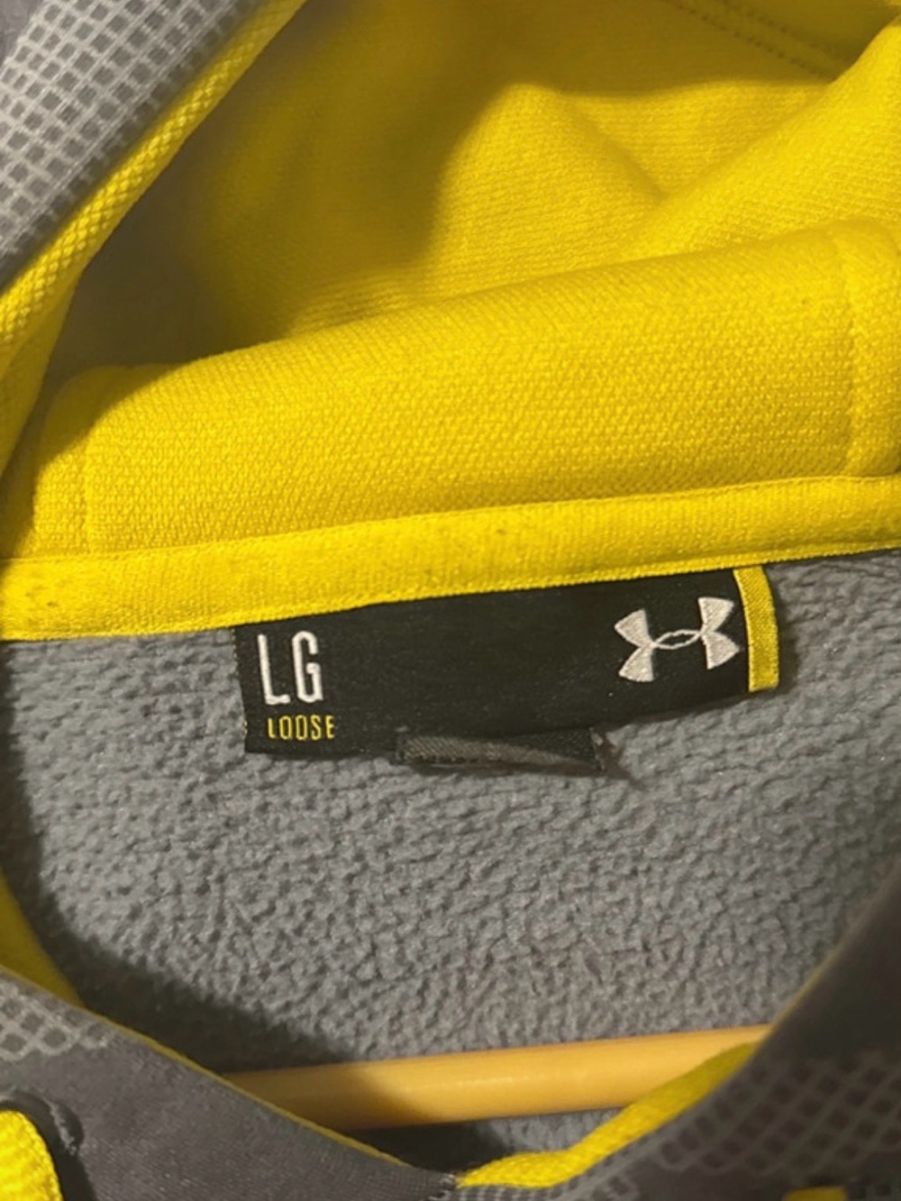 Men Sweater Subcategory Identification - Picture 3 of 3